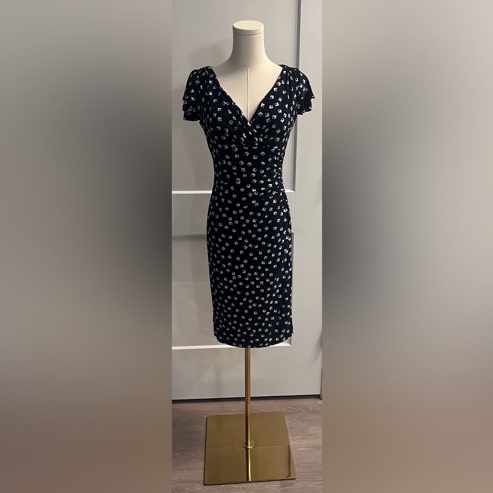 Lauren Ralph Lauren size 2 dress like new